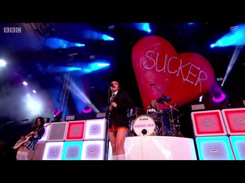 Charli XCX - SuperLove Live Glastonbury 2015