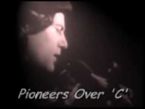 Van Der Graaf - Pioneers Over 'C' - Part One - live at Eric's 1978