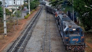 preview picture of video 'Trem vazio chegando a Arcos'