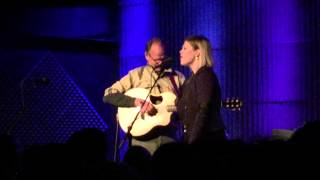 Liz Longley &amp; Livingston Taylor somewhere over the rainbow Londonderry NH