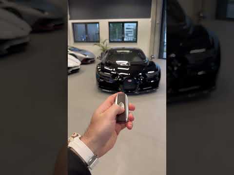 Wie startet man einen 3.500.000€ Bugatti Chiron Sport? 🤯
