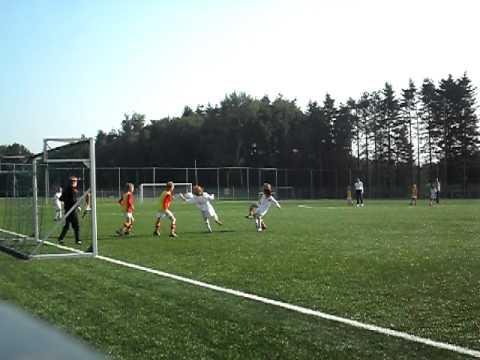 Victoria Boys E1 doelpunt[2-0] tegen CSV Apeldoorn E2