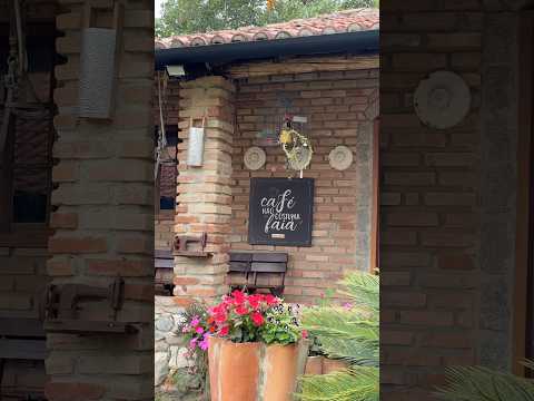 Café da manhã delicioso na Villa Toscana, em Taubaté, São Paulo.