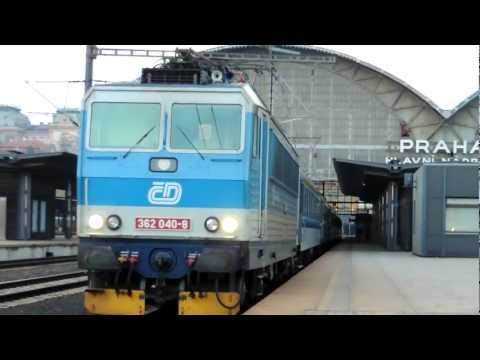Odjezd Esa na R 687 ze stanice Praha hlavní nádraží