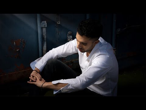 Νικόλας Αντωνιάδης - Που να΄σαι άραγε - Official Lyric Video