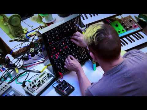 BasementJam - techno 128bpm