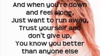 Fly - Hilary Duff (lyrics)