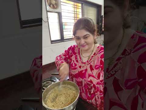 Maharashtrian 3 Diwali sweets Besan& narali pak laddus, karanji in one video | Diwali sweets🔥