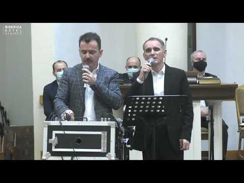 Fraţii Sfara - Îmi ridic ochii către munţi