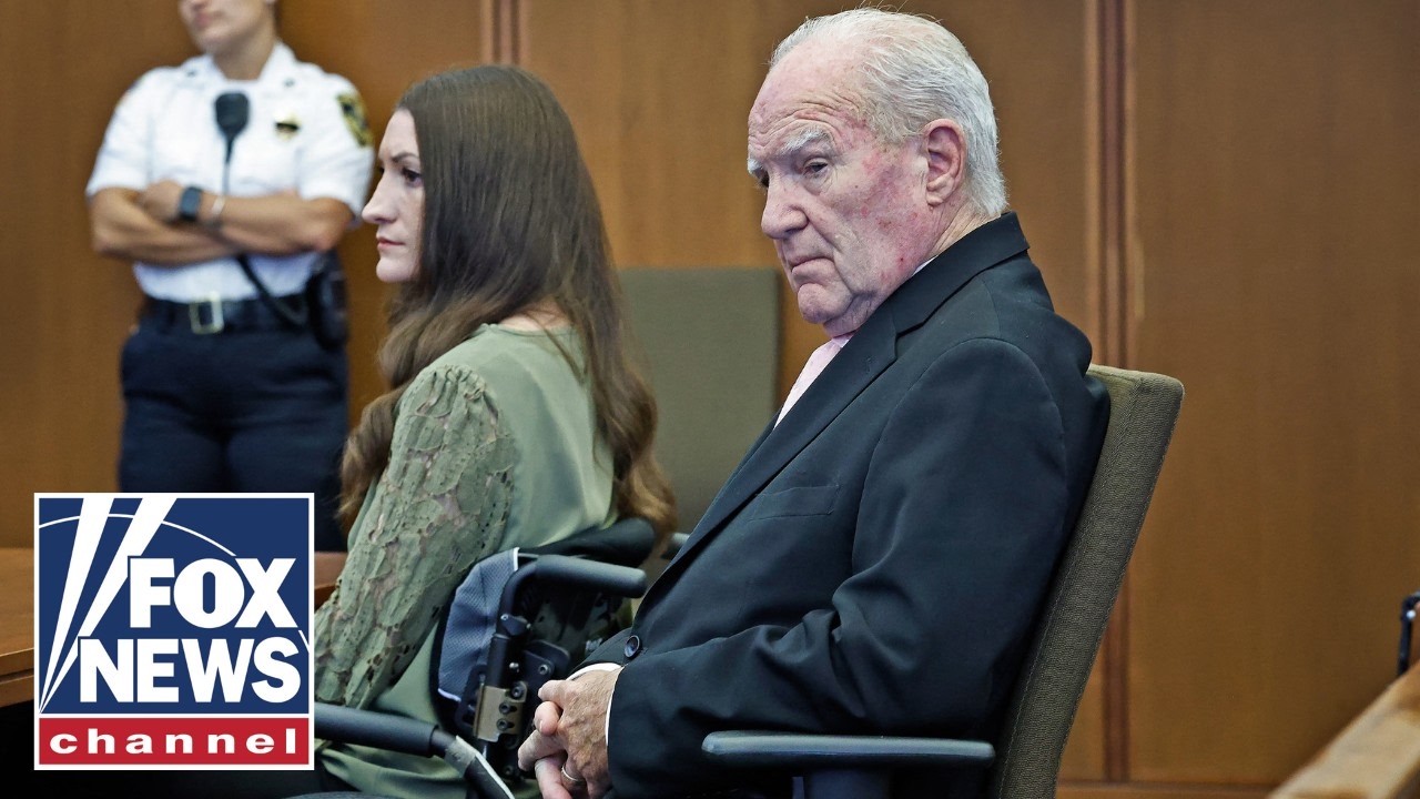 Holdout Lindsay Clancy juror's attorney CALLS OUT defense