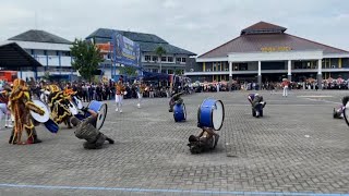 Download lagu Cuplikan BON VOYAGE WISUDA KE-66 UNIMAR AMNI SEMARANG mp3 Download lagu Cuplikan BON VOYAGE WISUDA KE-66 UNIMAR AMNI SEMARANG mp3