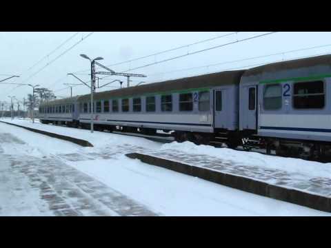 Spotkanie TLK Baczyński oraz Pogoń z budyniami na czele.