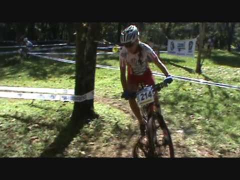Roberta Stopa manda ver na  Cat Elite Fem no SHIMANO Short Track na CIMTB Araxá
