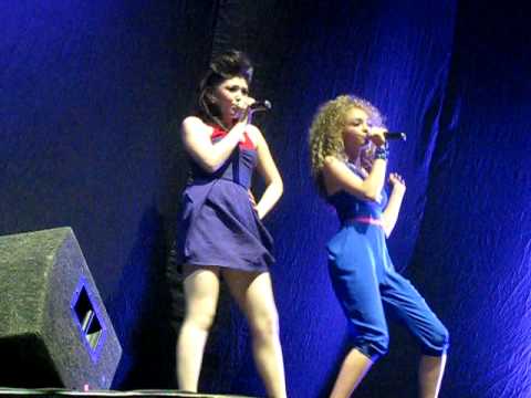 Bedroom Viber - Mini Viva (Live The Saturdays "Work Tour" 2009, Cardiff)
