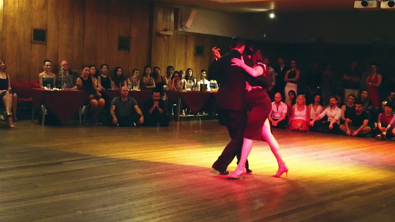 Maria Ines Bogado y Roberto Zuccarino (milonga)