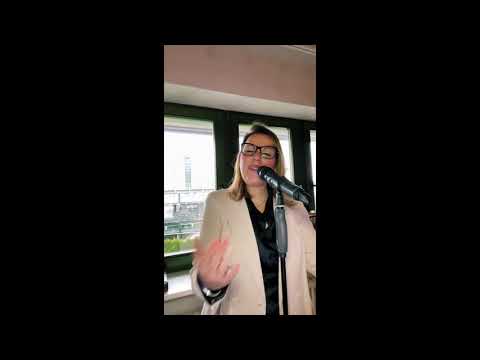 Rolling in the deep (Adele´s cover) - Neliah