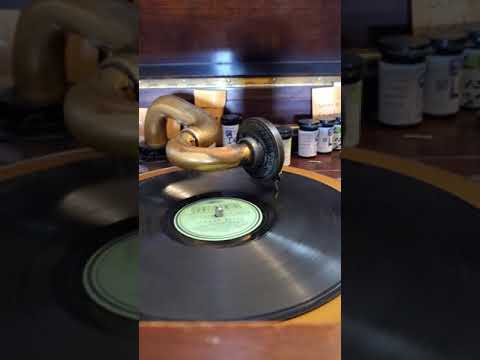 Jingle Bells - Slam Stewart Quintet  Continental Records #10003  1945