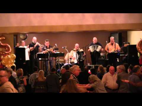 Lenny Gomulka & The Chicago Push (2014) -  Kiss Me I'm Polish