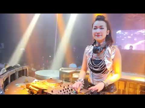 download lagu mp3 mp4 Dj Trang Moon 2017, download lagu Dj Trang Moon 2017 gratis, unduh video klip Dj Trang Moon 2017