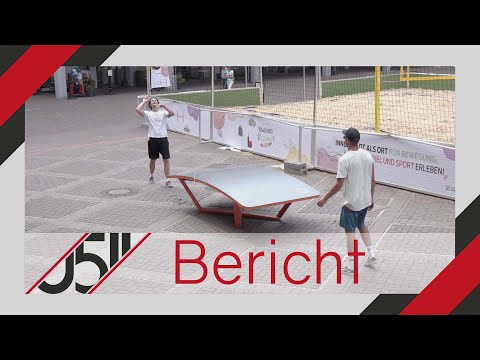 Trendsport in Hannover: Teqball an der Marktkirche