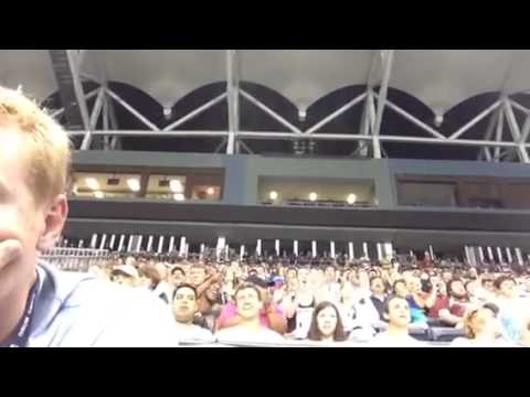 Crowd Reacts to Bluecoats Closer