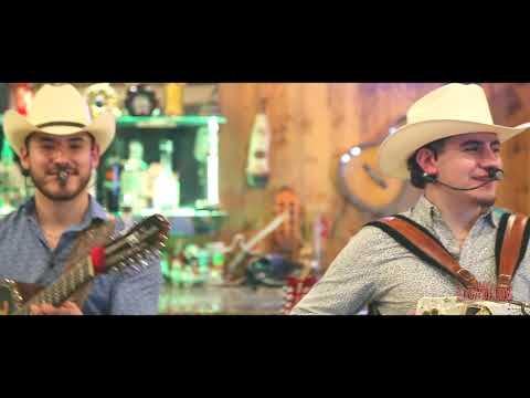 Los Ligaditos ft. Secretto - "La Fiera" y "Apretaito Pero Relajado" (En Vivo)