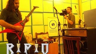 Ripio - "Pasa un Dia Mas" Official Music Video