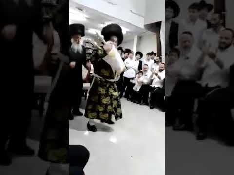 Hakofos Shniyos 5782 With Nadvorna Elad Rebbe