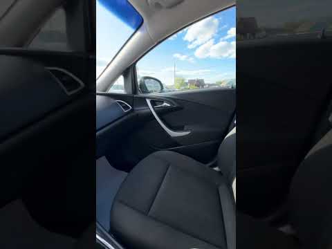 фото opel astra j рестайлинг 0
