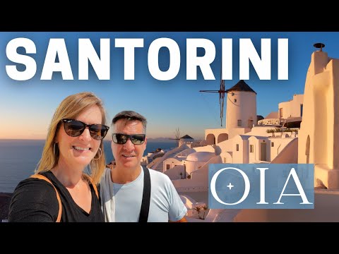 The BEAUTIFUL Island of SANTORINI 🇬🇷 and the MUST VISIT Oia 2022