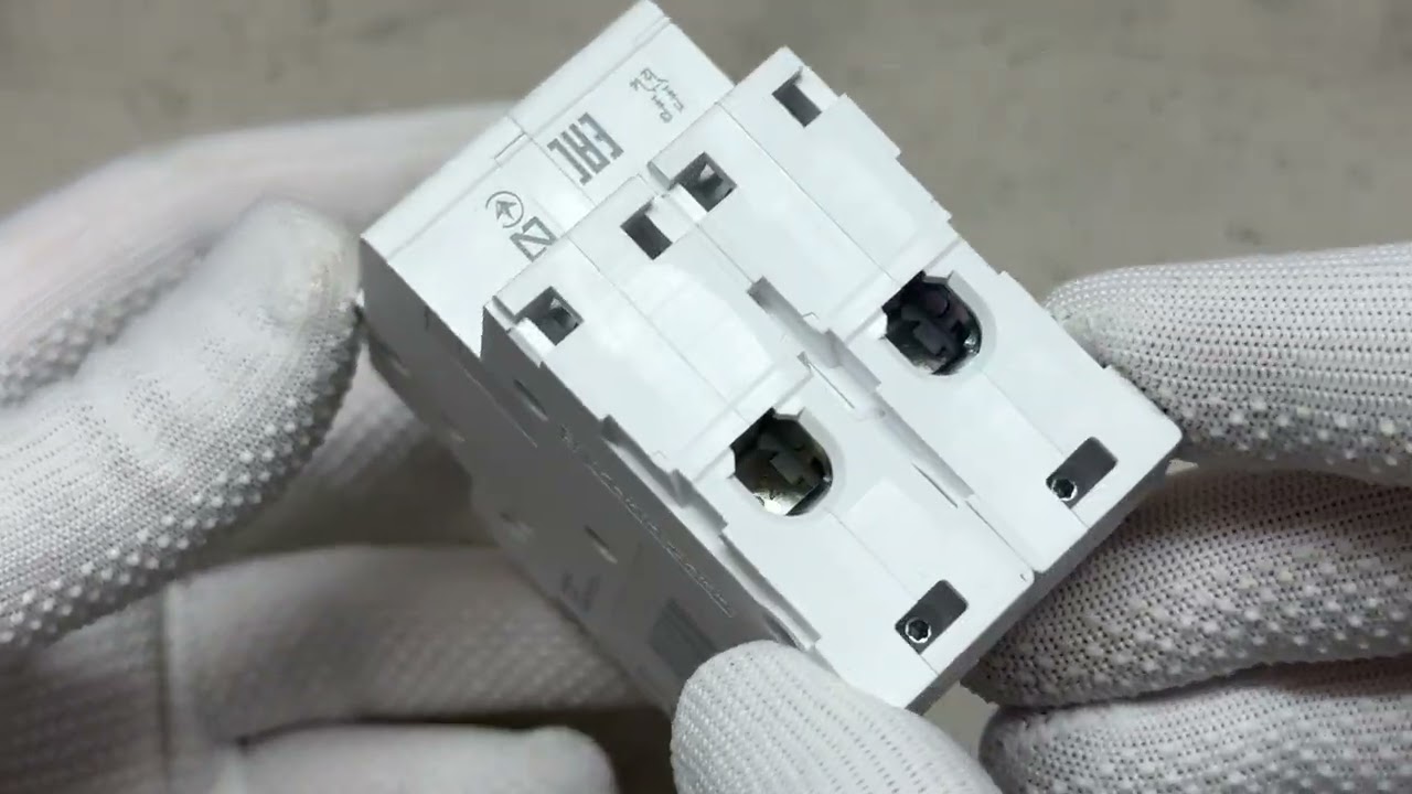 Автоматический выключатель 2P 32А С Resi9 Schneider Electric R9F12232