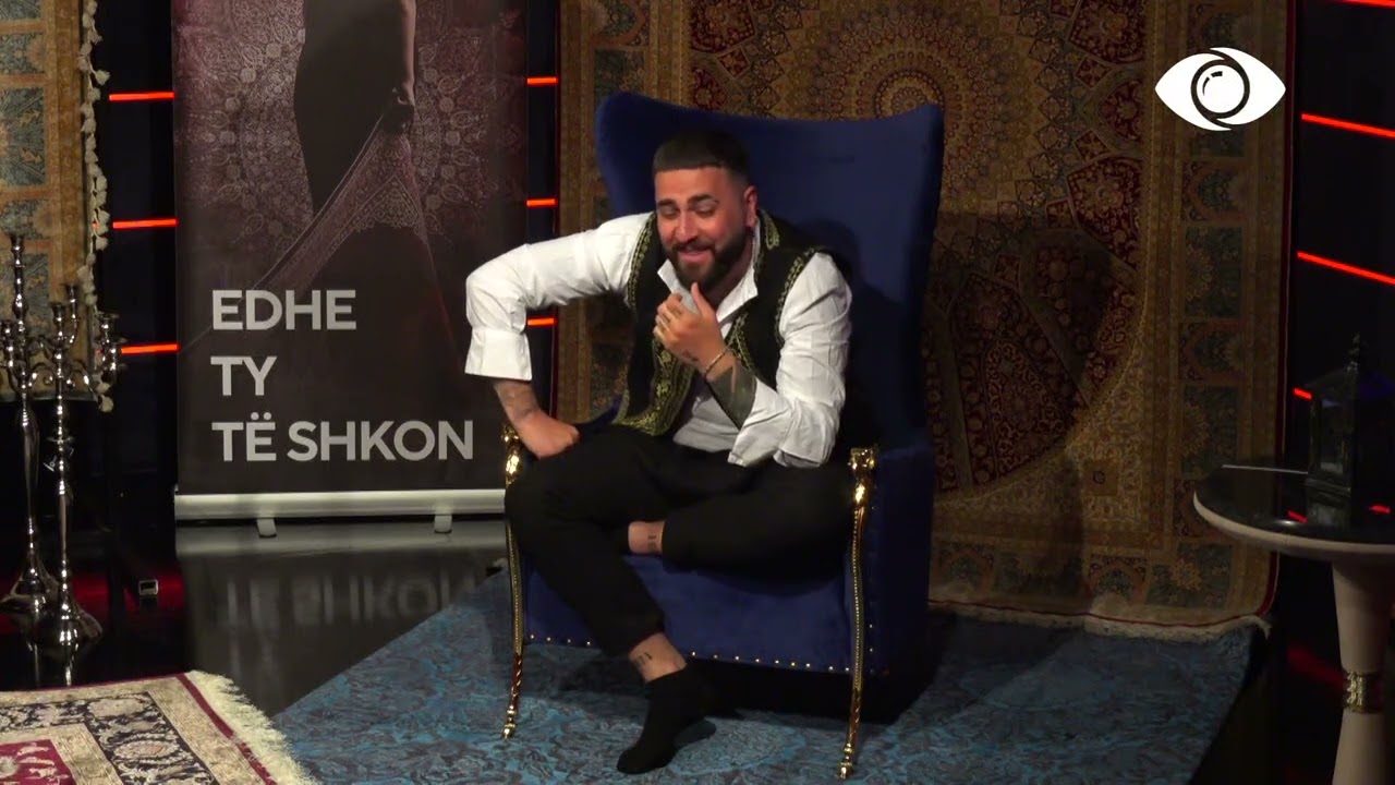 Lorenci zhvillon fotosesionin e tij