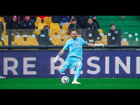 Les meilleurs arrêts d'Alexandre Oukidja et Guillaume Dietsch