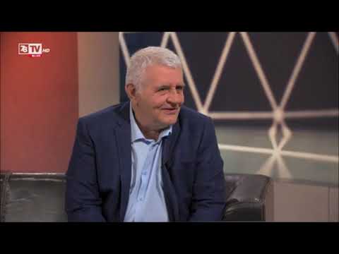 ИНОЕКОТЕК  BG E-car with interchangeable module batteries for night  home charging to balance E-grid