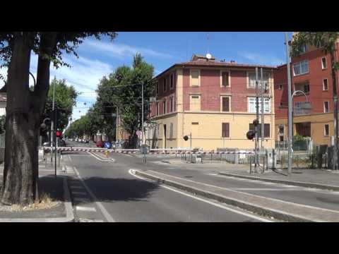 Passaggio a livello di via Paolo Fabbri - Bologna / Level Crossing / Bahnübergang / planovergang