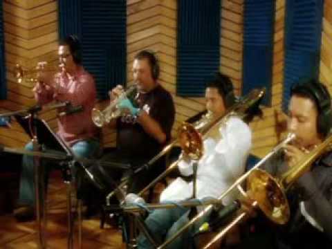 Guayacan Orquesta - Carro De Fuego - Video Oficial