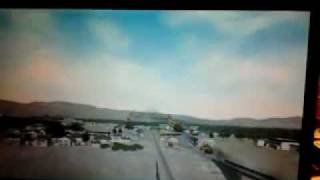 preview picture of video 'Extreme rocket train crash 1000 km/h - Incidente ferroviario estremo 1000 km/h'