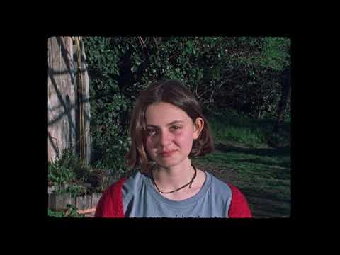 Viennale-Trailer 2020: AD UNA MELA (Alice Rohrwacher)