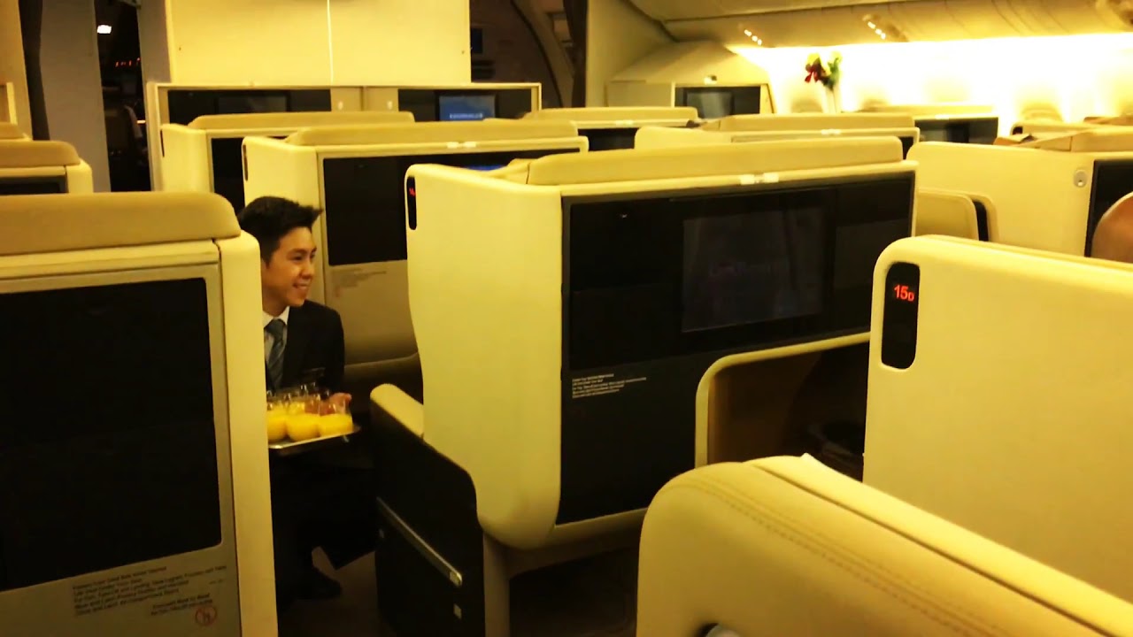 Singapore Airlines SilverKris Lounge thumbnail