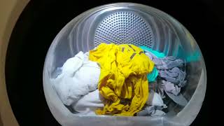 Drying clothes in the Electrolux dryer