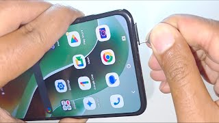 How to Insert SIM Card on Moto Razr / Razr Ultra 2025