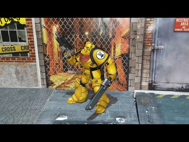 Vídeo relacionado con JOYTOY JT9138 Warhammer 40K The Imperial Fists, Imperial Fists Legion Pretor con Power Sword 1/18 Figuras de acción Modelo Soldado