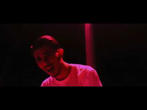 MAVERA - Ne Kadar Çabalasam (Offical Video)