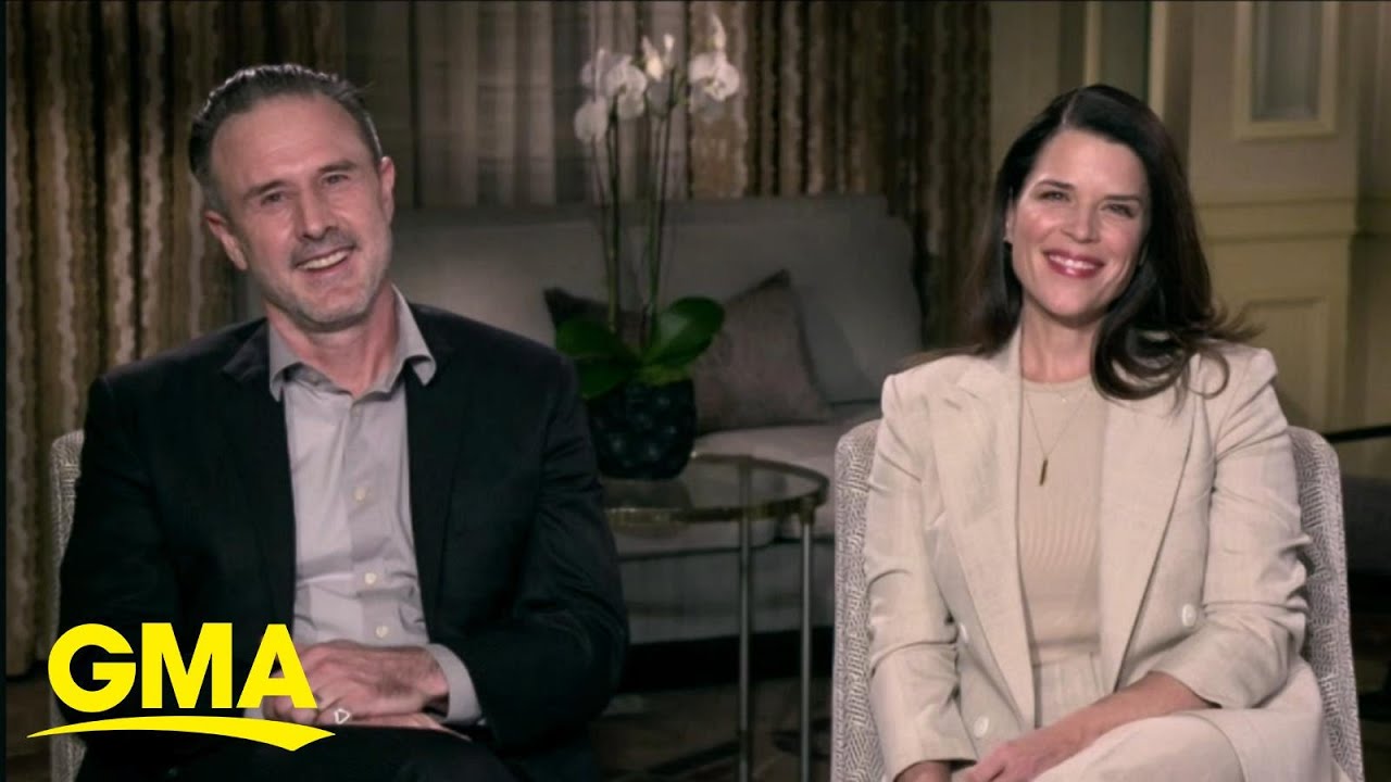 'Scream' stars Neve Campbell, David Arquette talk new reboot l GMA - YouTube