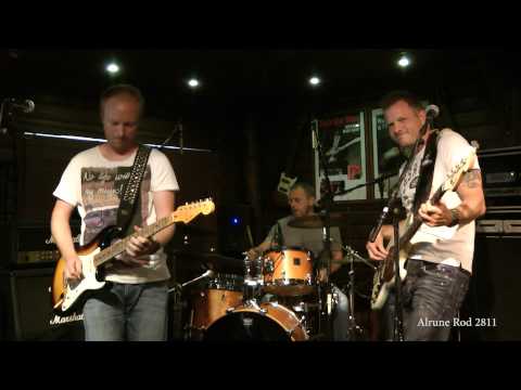 John Olsen plays Cafe Frederiksberg 2 (2012)