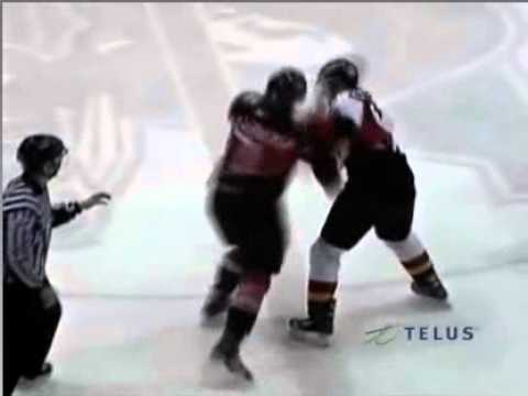 Alexandre Chenevert vs Sean Couturier