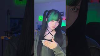 着てる服も部屋もゲームグッズだらけ🎮