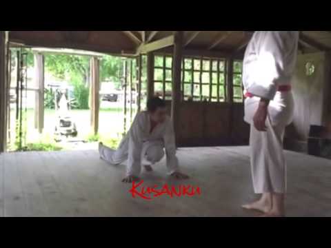 The strange bunkai of Kusanku