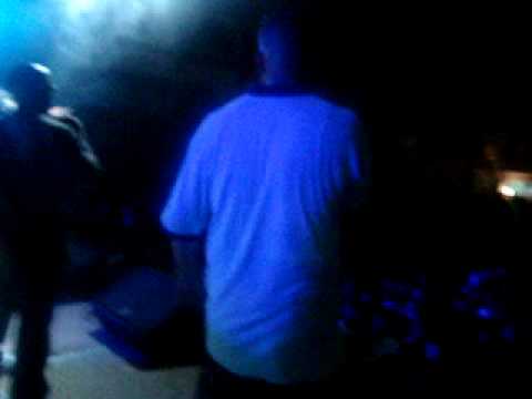 MR AZKOT FT AD EL ARTILLERO QUE TU QUIERE MA CONCERT PLAN B EXBALNEARIO