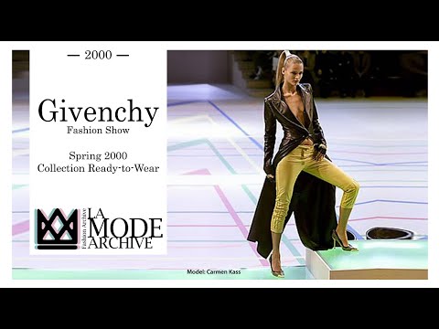 Givenchy Fashion Show - Spring 2000 Ready-to-Wear Collection.